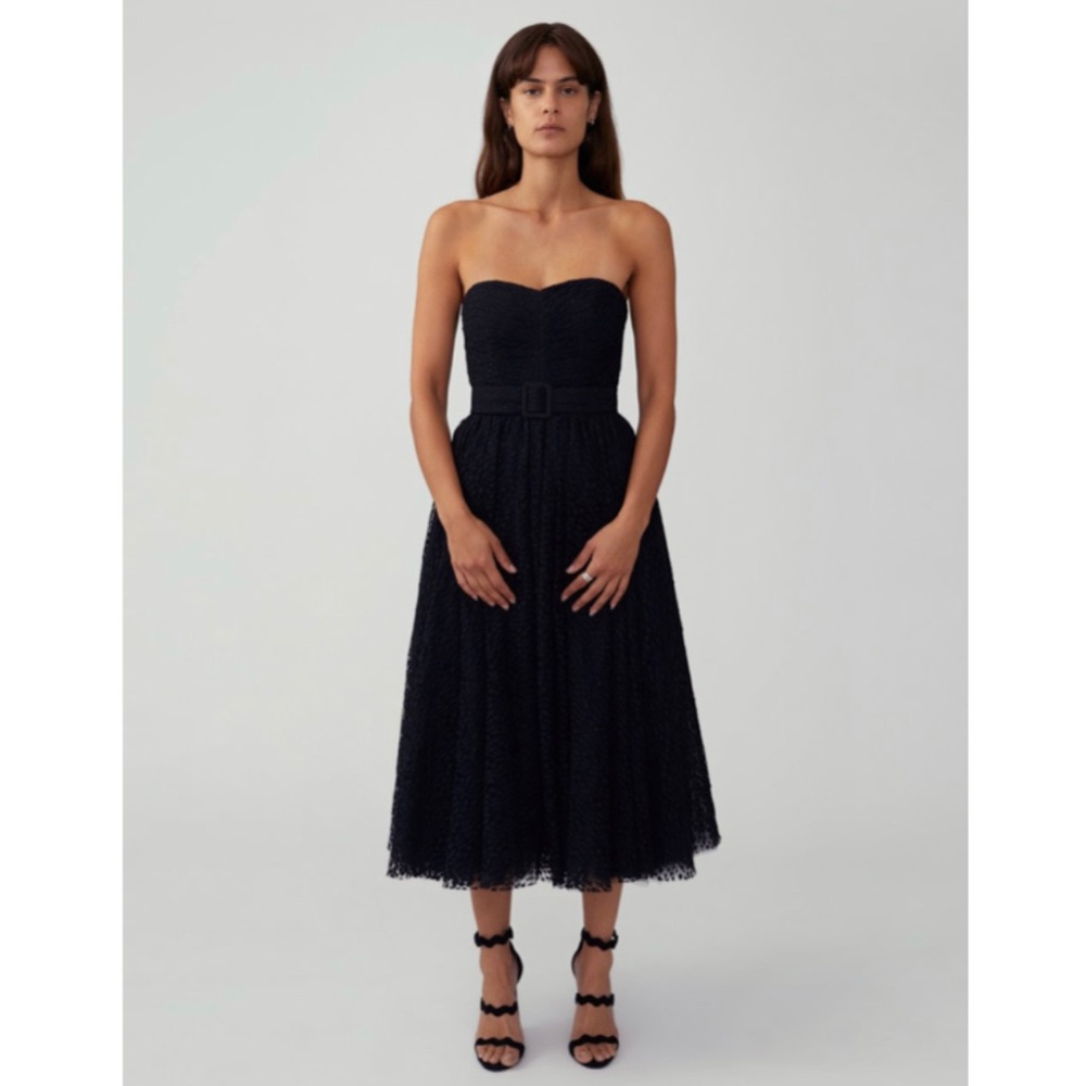 NEW FAME AND PARTNERS Belted Strapless Gown Size: US 4 Black Linear Spot Tulle